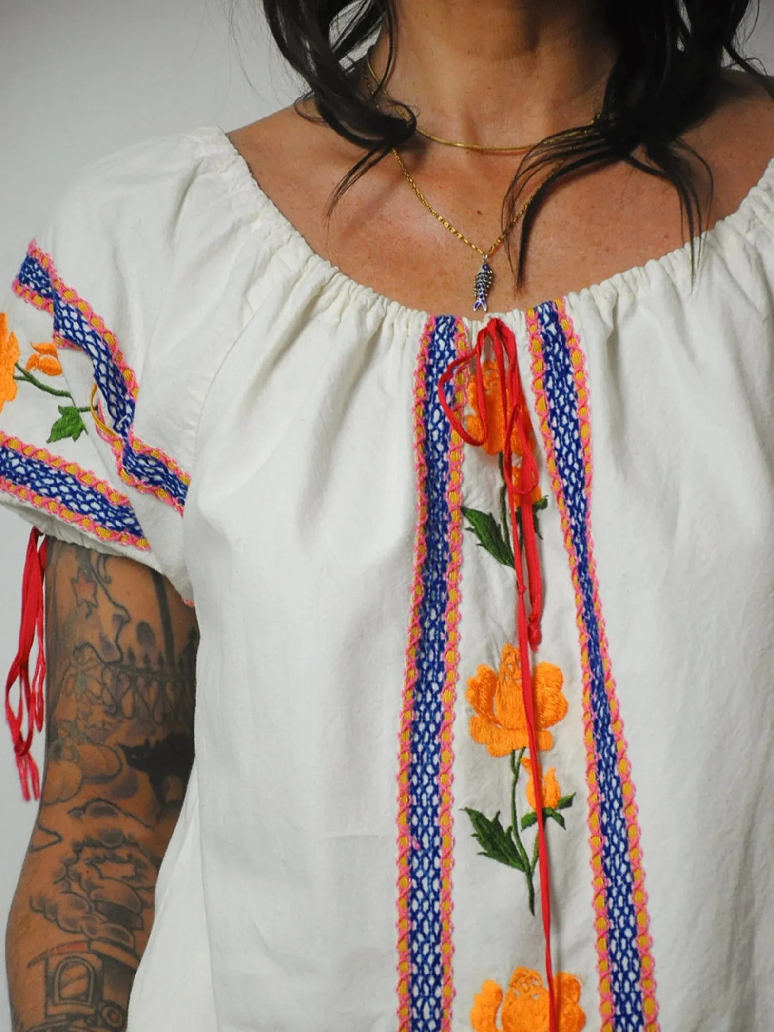 1970s Floral Embroidered Peasant Blouse