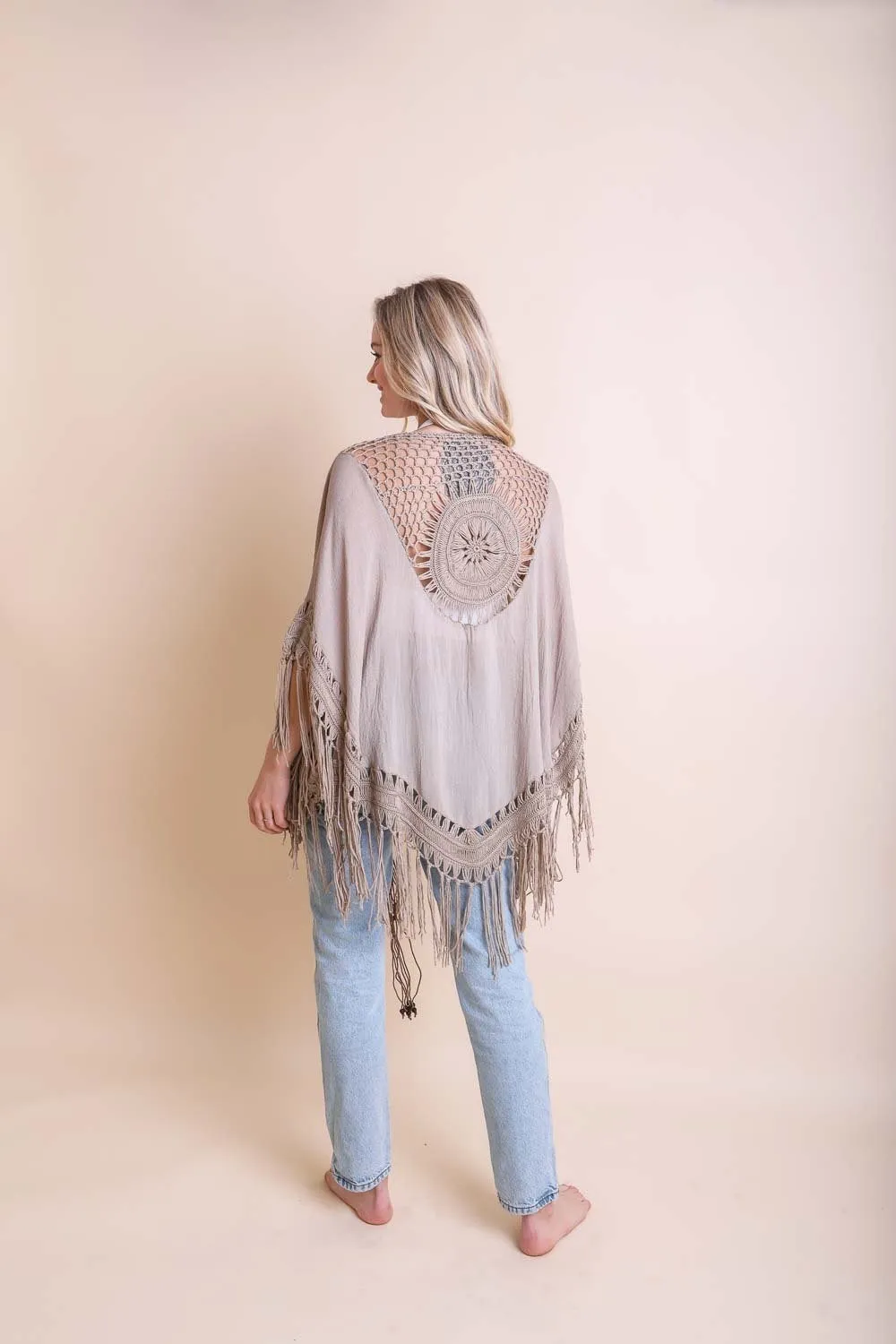 Ariadna Crochet Net Tassel Accent Duster