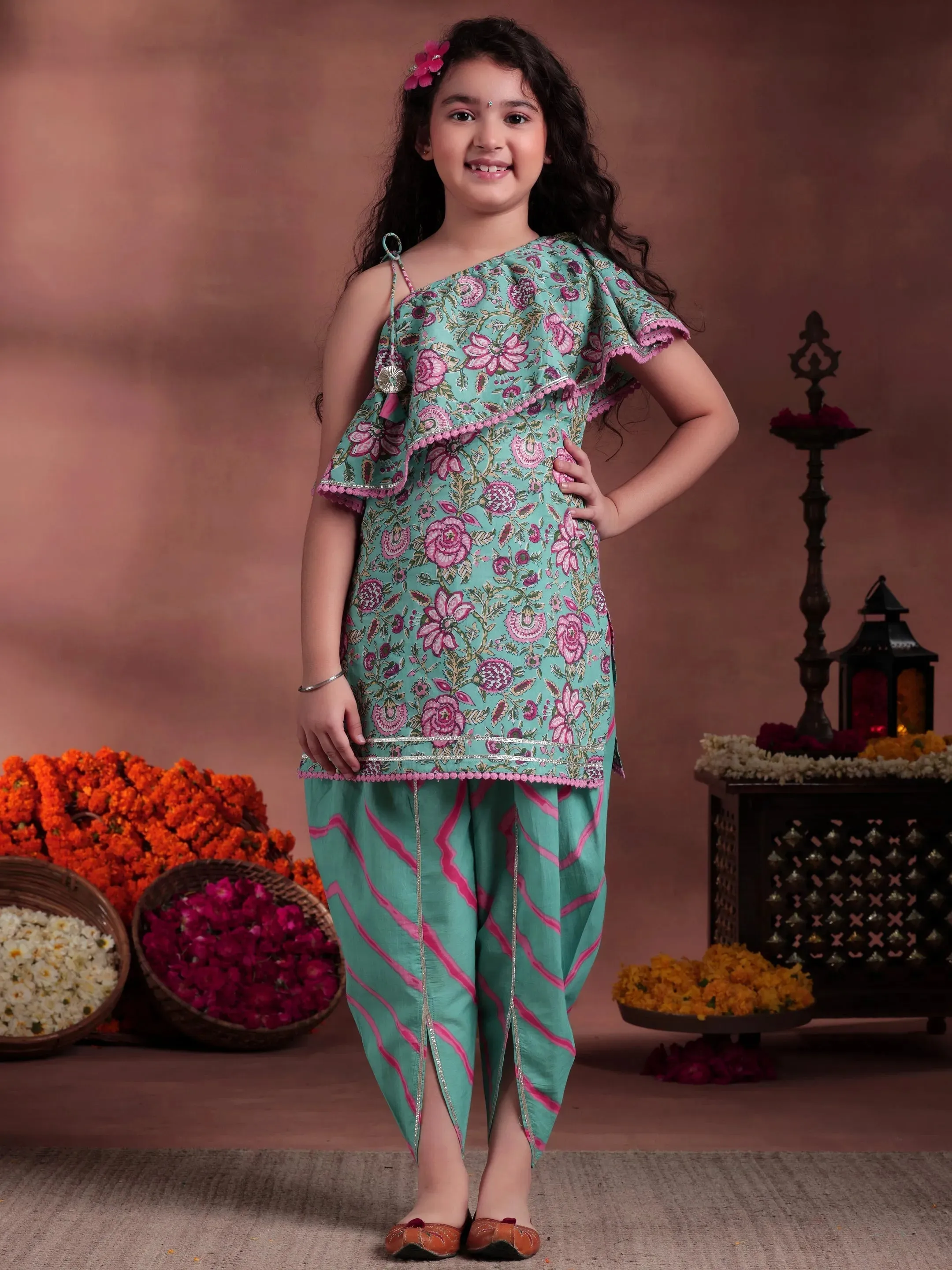 Kids Green Printed Cotton Straight Kurta With Dhoti Pants