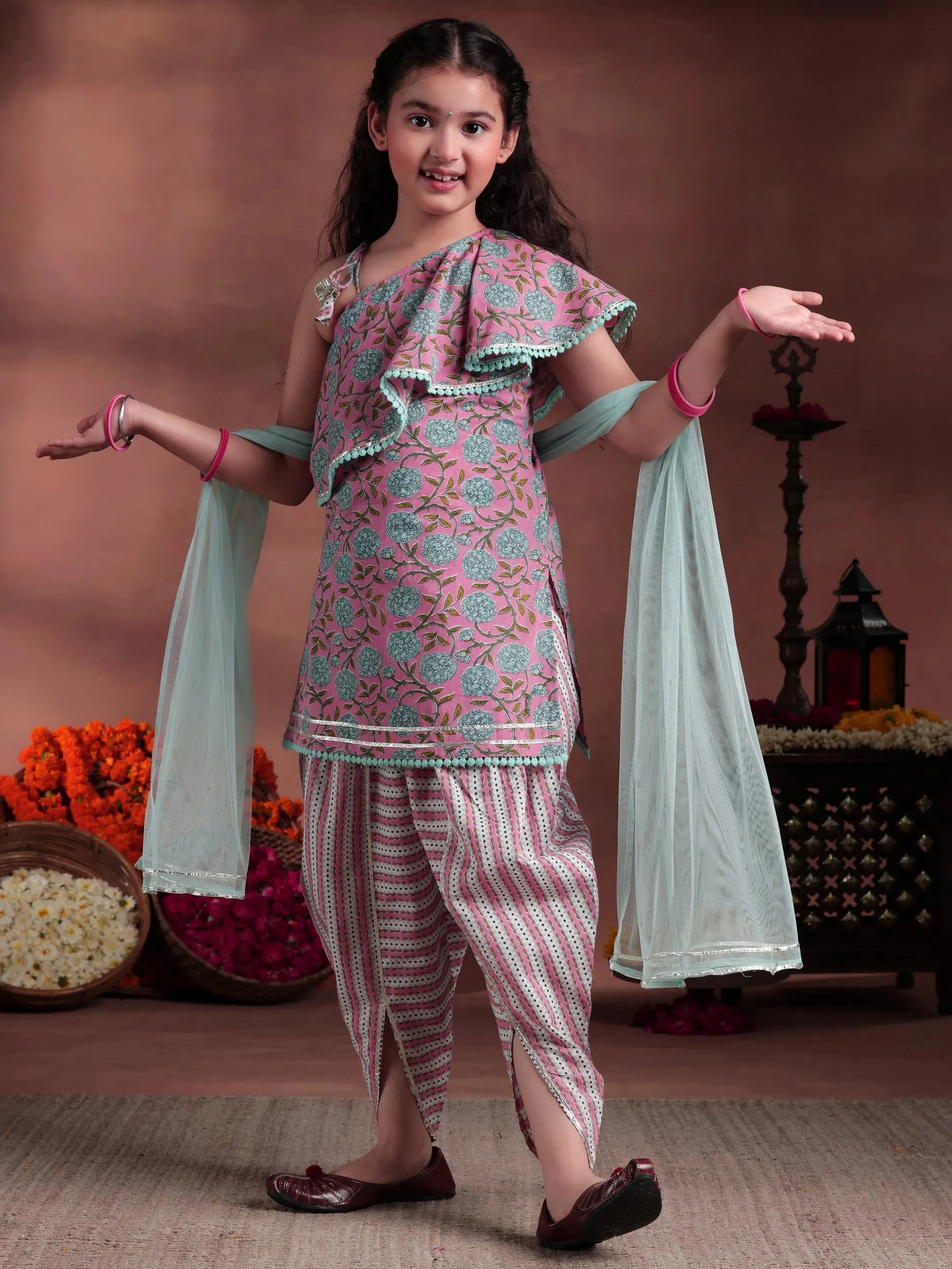 Kids Pink Printed Cotton Straight Kurta With Dhoti Pants