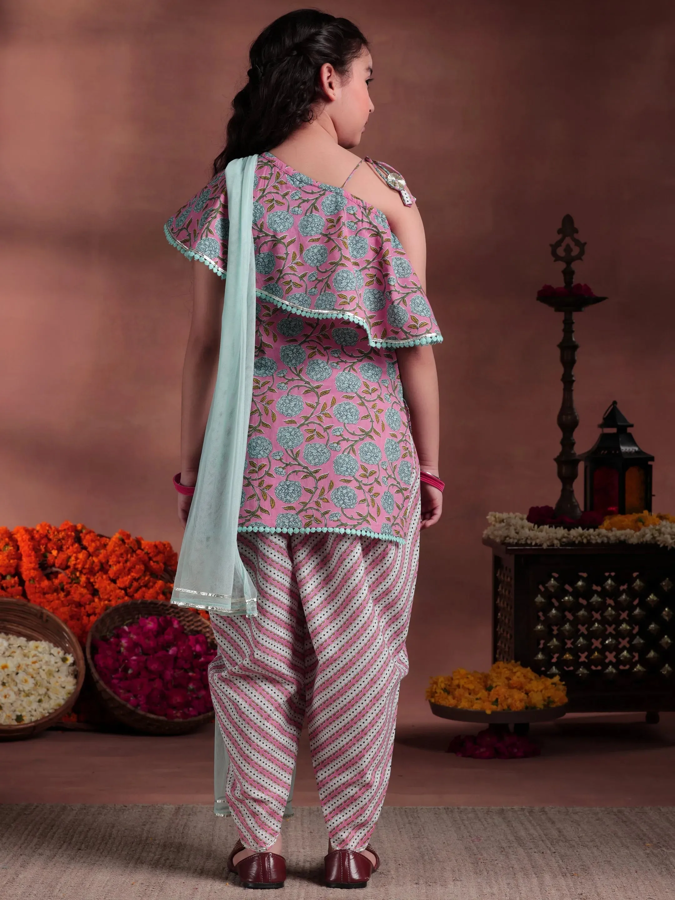 Kids Pink Printed Cotton Straight Kurta With Dhoti Pants